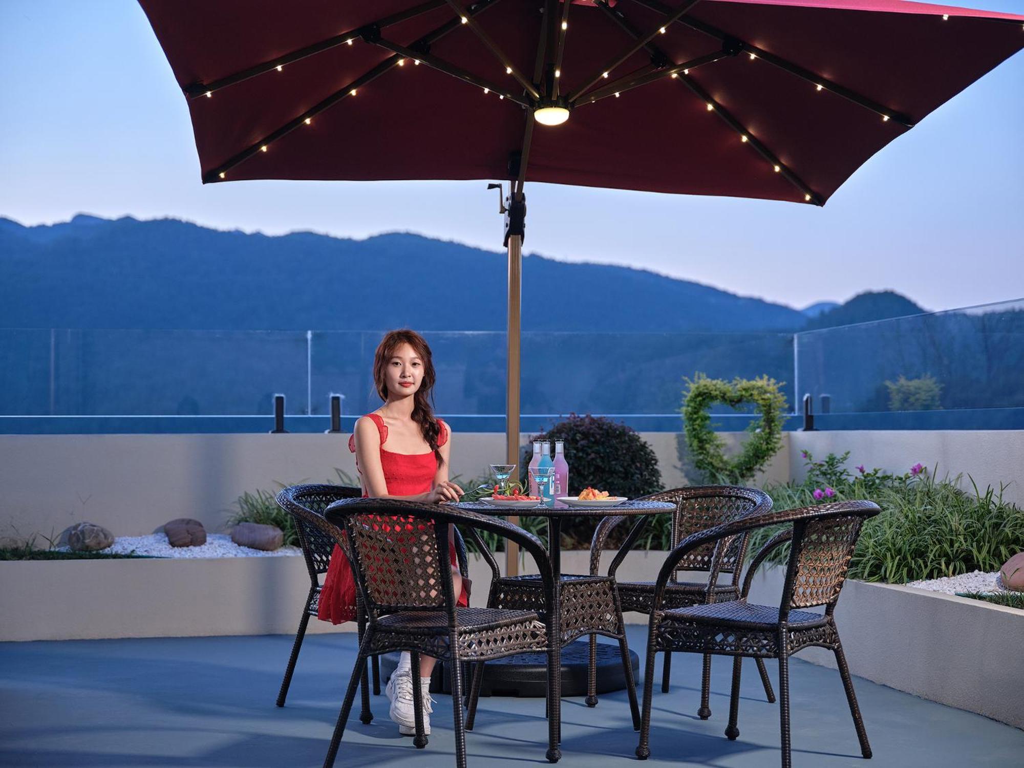 Zhangjiajie Utopia Hotel--Free One Way Pick Up Service Over 2 Nights Zewnętrze zdjęcie